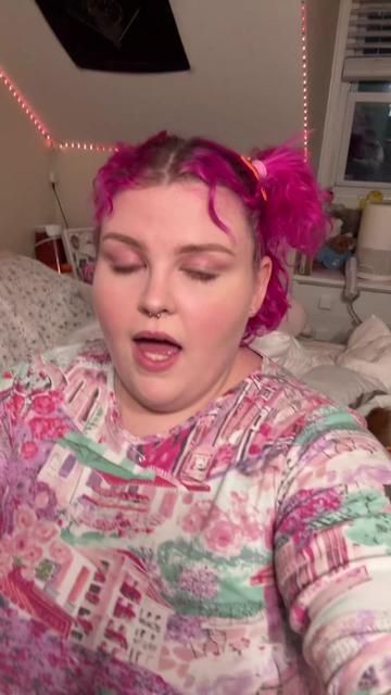 @thatpinkvegan