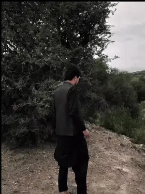 @𝑆 𝐾 𝔸𝕗𝕣𝕚𝕕𝕚 👑🥀