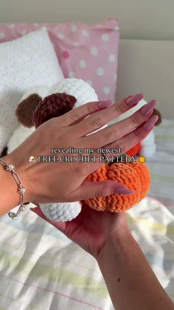 @crochetcalls