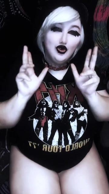 @sp00ky_treats