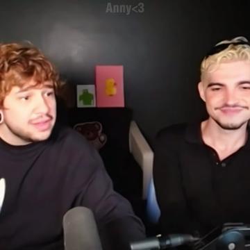 @g4yythingss