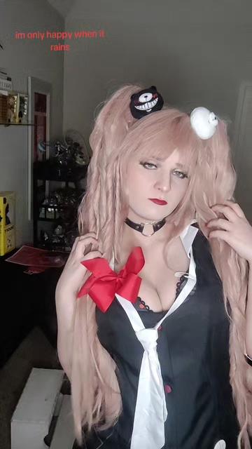 @Cosplayer antics