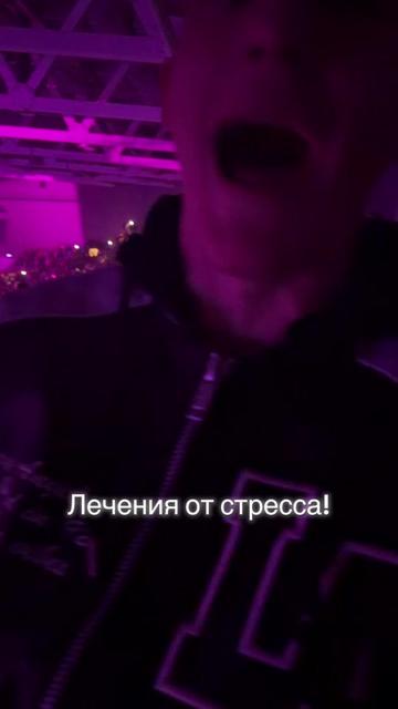 @𝓱𝓮𝓪𝓿𝔂𝓼𝓮𝓽 𝓫𝓸𝔂😏