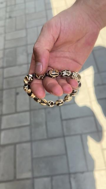 @Թզբեխ (Четки)