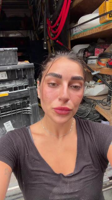 @קורלי