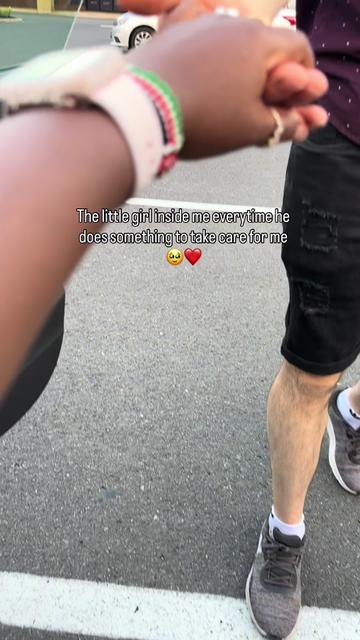 @Vayonah 🇺🇸 🇰🇪