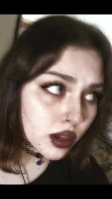 @•✞S̵̒͝Ꮧ𝔅Ɽℑ✞•🧟♀️🏹♑