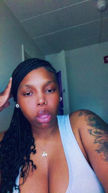 @SheTinkUnique🌻