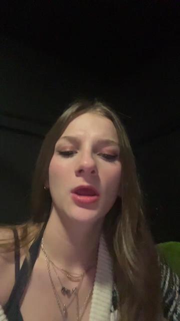 @shayla0o0