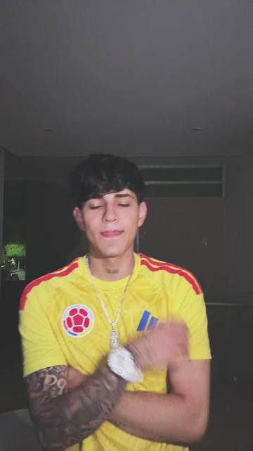 @Memo piña 🍍