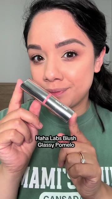 @Xochitl | Latina Creator