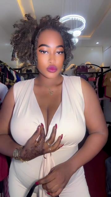 @GouraFashionShop(GouralaBombe)