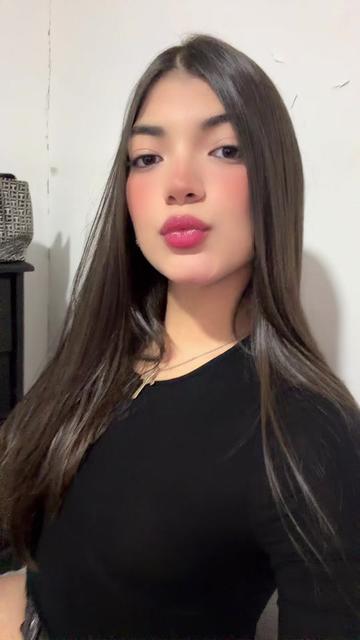 @Fiore 🖤🍒
