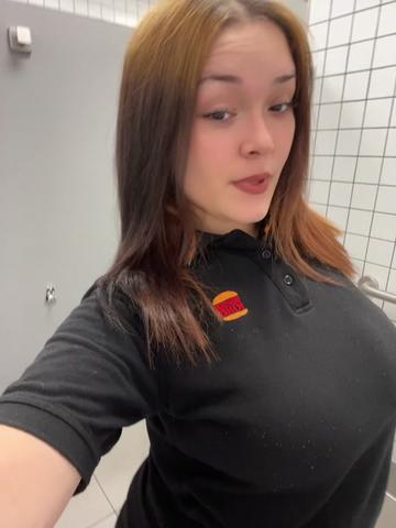 @thefemalecasanova