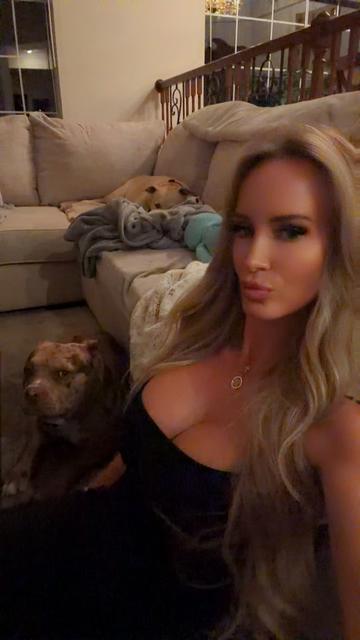 @TheLasVegasBomshell
