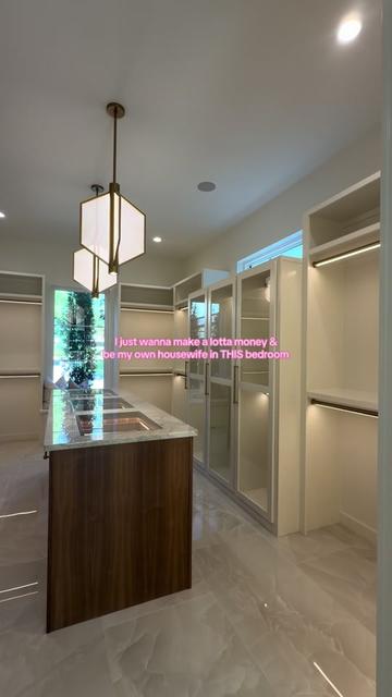 @Ellie Brizuela 🤍 Raleigh, NC