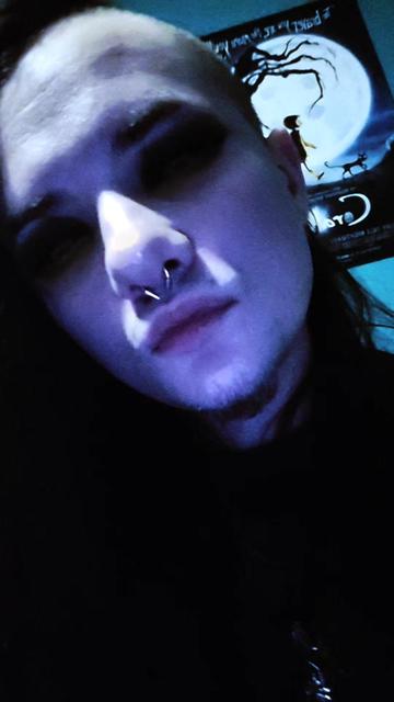 @👻namelessghoulcos👻