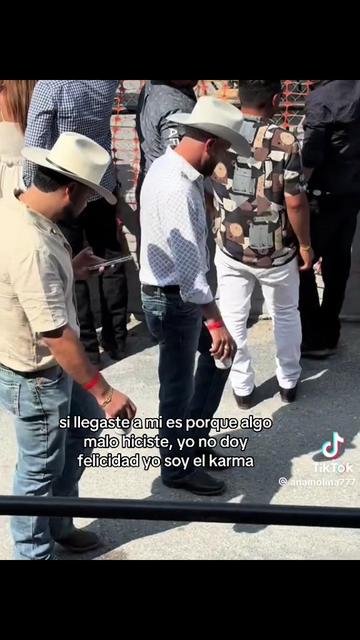 @Deglys_El_Nica