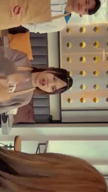 @Nh&agrave; r&aacute;ng tạo nội dung ứnngoet
