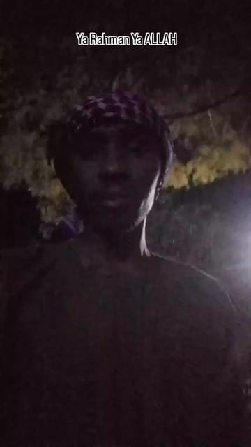 @LOVY MASHAIRI المنصور