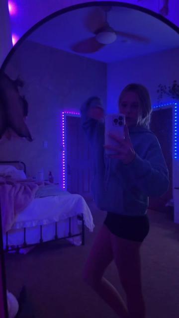 @️ paisley