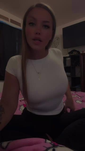 @Miss_lyssx3x3