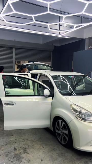 @AZ TINT