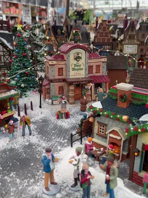 @Mike&rsquo;s Christmas Village ✨