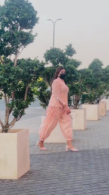 @Zoyi malik