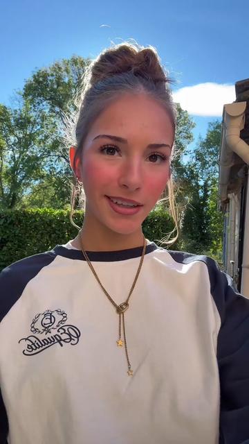 @L&eacute;a ⋆