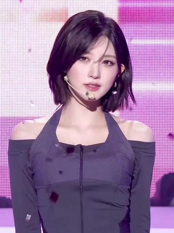 @Lỏ love wonyoung