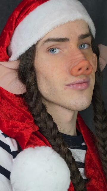 @HowPeculiar