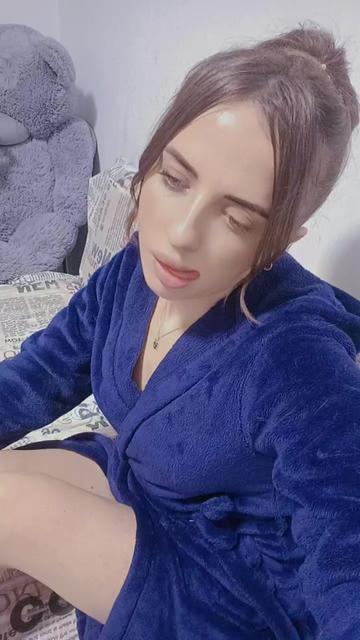 @yuliana