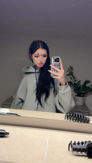 @geekedbaddie