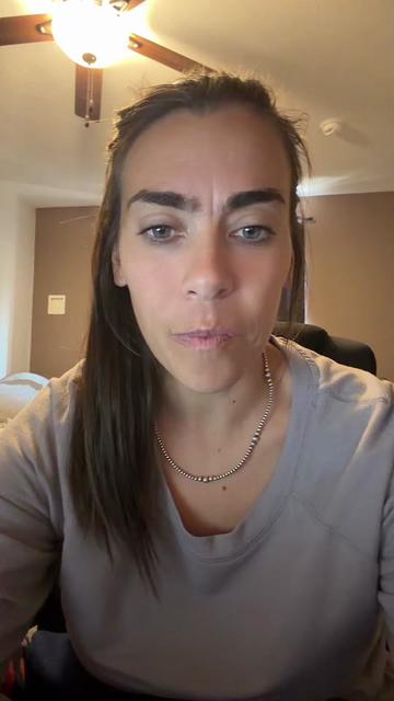 @Breelyncowan