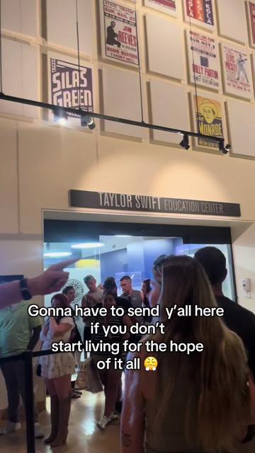 @Lobee