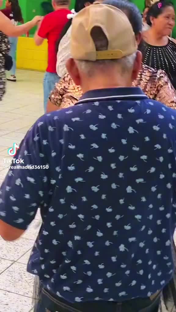 @𝐶𝐻𝐼𝑀𝐴𝐷𝑂𝑅