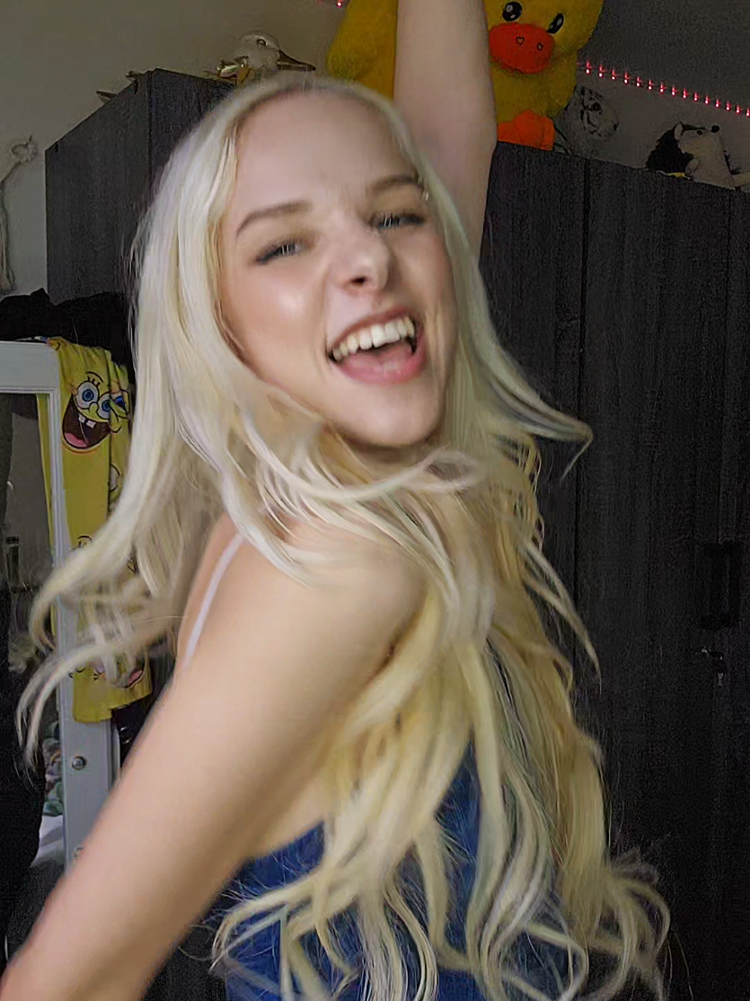 @Lilie De Lorimier