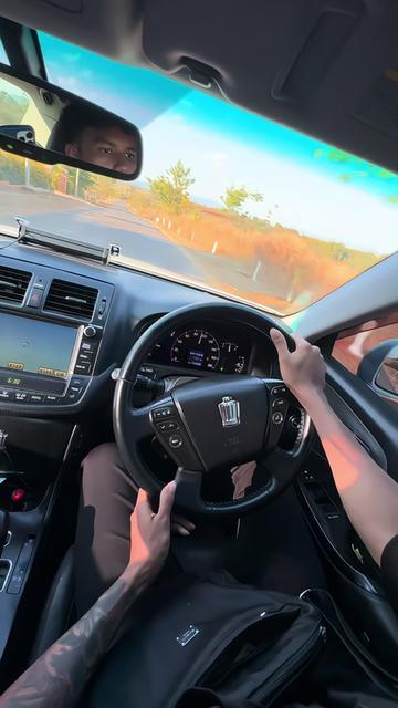 @𝗥𝗘𝗬