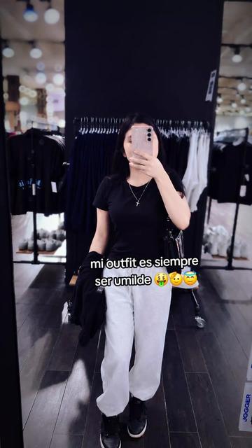@Ɓĕţ&yuml;&yuml;😍😘
