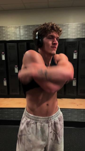 @LilRevX💫