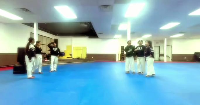@Dancegroup