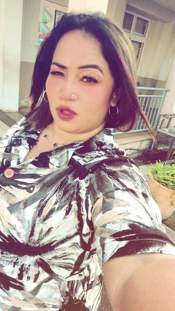 @Brinda_😗