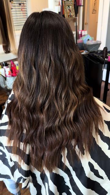 @Hayli Moore | Hairstylist