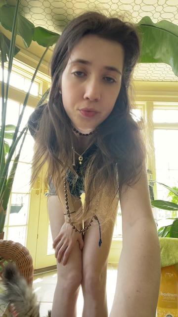 @Isabella