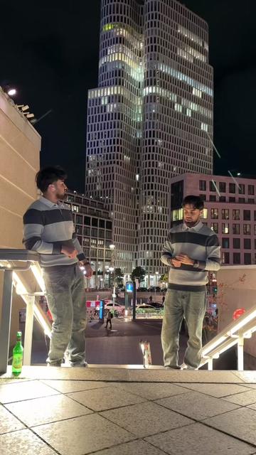 @GlowTwins
