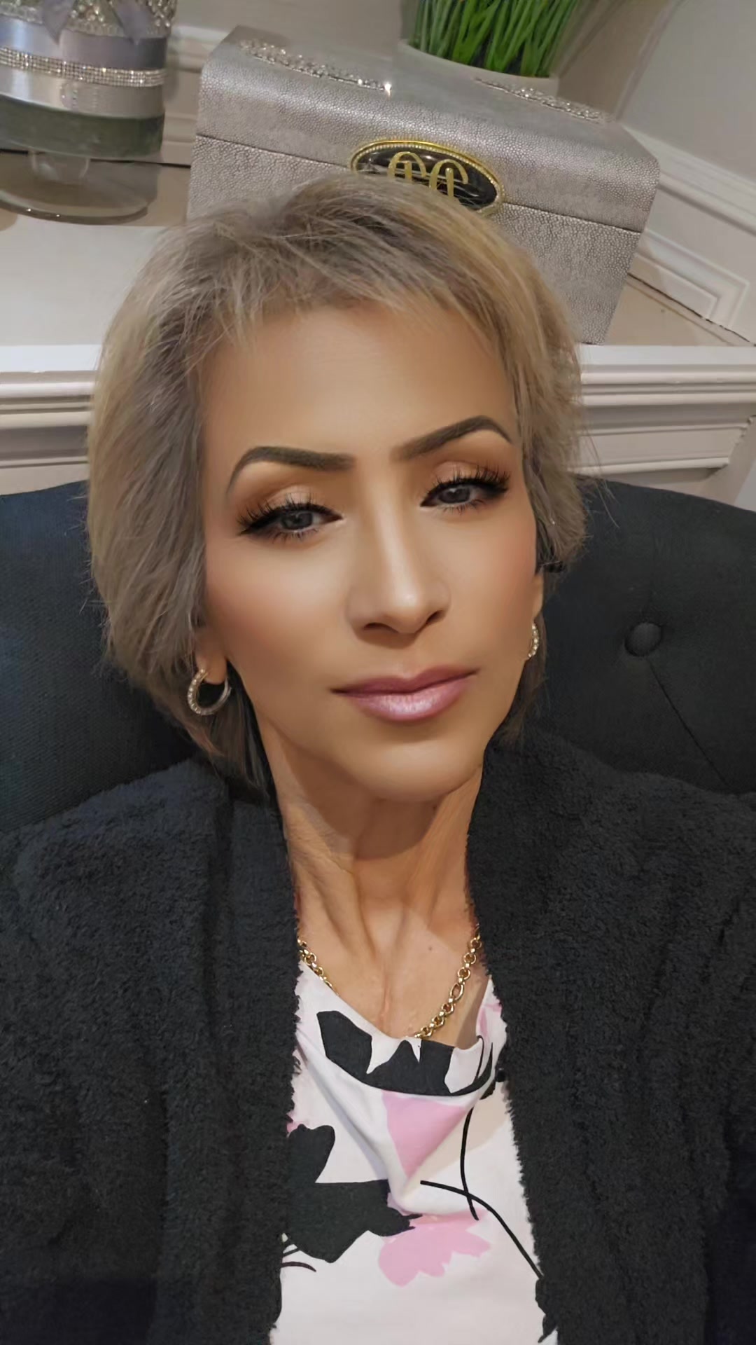 @Dee