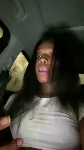 @riahhhbumpin