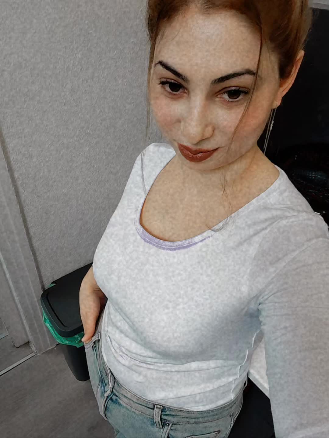 @zuhra23
