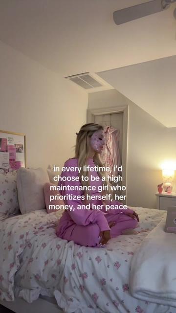 @via *✧・゚: